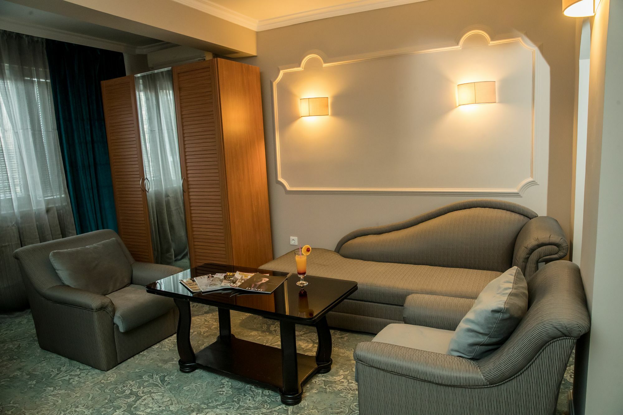 Atlantic Hotel - Free Parking Sofia Ngoại thất bức ảnh